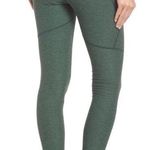 Outdoor Voices NWT  Warm Up Crop Leggings Photo 1