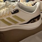Adidas NWT women’s Runfalcon 3.0 W Cream and Gold Sneakers Photo 4
