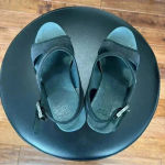 UGG  Lomita Clog Sandals Sz 6 Photo 5