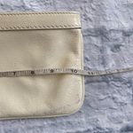 Coach wristlet zipper close clutch purse white Photo 9