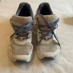 On Running Women size 8 Cloudrunner White Flame Trainers Photo 2