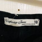 Highway Jeans NWT Women's Highway Jeans Black Denim Cuffed Shorts Size 18 Photo 5
