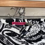 Alice + Olivia jeans paisley Capri size 4 Photo 3