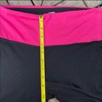 Alo Yoga alo Black Cropped Leggings Size M Photo 2