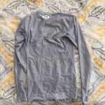 Under Armour  Grey thermal heat gear long sleeve size small Photo 2