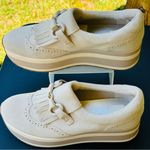 Dolce Vita Jhax platform sneaker in Dark Sand suede Size 7 Photo 0