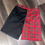 Hot Topic Stylish Black and Red Plaid Women's shorts Size M Photo 0