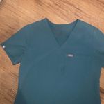 FIGS  Joggers Scrubs Set Photo 4