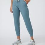 Vuori  Blue Sweatpants with Elastic Waistband and Tapered‎ Fit Photo 5