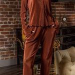 Gilli Cinnamon Satin Plisse Lettuce Hem Blouse & Flare Pant Set 2X NWT Photo 0