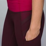 Lululemon  Illumina Crop Bordeaux Drama/Bumble Berry Crop Pant Size 8 Photo 2