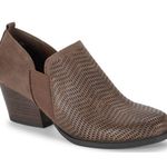 Baretraps Ridgely Block Heel Bootie brown faux leather side zip comfort size 8.5 Photo 0