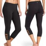 Athleta  Mind Over Mat Lattice Capri Leggings Dark Green Athletic Workout Size XS Photo 2