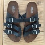 White Mountain  Black Sandals Photo 0