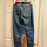 American Eagle size 2 short jeans Photo 1