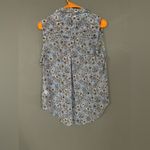 Liz Claiborne  Sleeveless Floral Button Up Blouse Size Small Photo 1