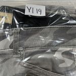 Democracy  Size 6 Jeans “Ab”technology Skinny Leg Cropped Crop Camo Green Women’s Photo 12