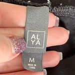 Alya Leggings Photo 2