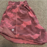 Lululemon Hotty Hot Low Rise Short 4" Photo 0