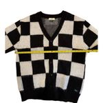 Women's Black Checkered V Photo 4