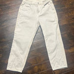 American Eagle  cream distressed size 4 short Mom straight jeans Photo 0