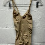 SKIMS NWOT Seamless Sculpt Mid Thigh Bodysuit Photo 6