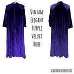 Vintage Elegant Plush Purple Velvet Long Robe • Anne Leslie • made in USA Size undefined Photo 1