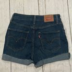Levi's  721 blue denim high rise shorts Photo 2