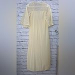 Vintage 70s beautiful cream duster Photo 3