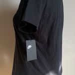 Nike New Active Tshirt Photo 4