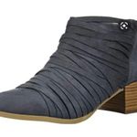 Fergalicious  Iggy‎ Ankle Bootie suade grey 6 NEW Photo 0