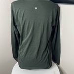 Lululemon Swiftly relaxed long sleeve shirt 2.0 size 8 $80 Dark Green Photo 7