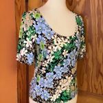 H & M Bright floral feminine top Photo 6