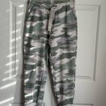 Aerie  Camo Cropped Pants - Green and Gray Photo 1