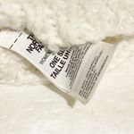 The North Face  Womans White Cable Thick Knit Pom Pom‎ Beanie Hat Photo 3