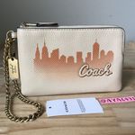 Coach Wristlet Photo 0