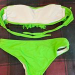 Women's Green Bikinis Photo 5