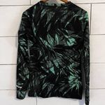 Armada Palm Long Sleeve Athletic Top. Size Small. Photo 1