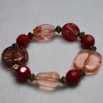 Source Unknown Chunky Red/Pink Beads Gold Tone Spacers Stretch Bracelet Photo 0