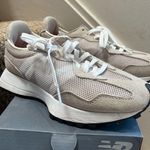 New Balance  327 Women's Shoes Size 6.5 Photo 0