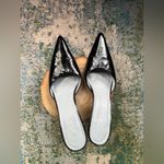 BCBGMAXAZRIA Vintage 90s BCBG Paris black patent slip on mules, size 8.5M Photo 3