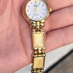 Dainty watch Gold Photo 0