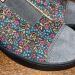 Spenco Malibu Floral Print Slip On Sneaker Shoes Multiple Size 7.5 Photo 3