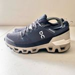 Women’s On Cloud Wander Waterproof Shoes Hiking, Walking Sneakers Navy Size 10.5 Blue Photo 1