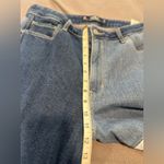 Hollister NWOT Womens Sz: 31x37 13R Ultra High Rise Mom Fit Color Block Jeans. Photo 4