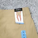 Eddie Bauer Cargo Pocket Shorts Khaki Beige Women's Size 10 Stretch Photo 2