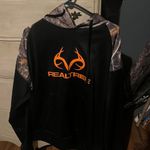 Realtree Women’s  Hoodie Photo 0