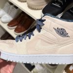 Nike Jordan Women’s Air Jordan 1 Mid Photo 0