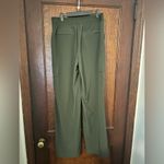 Athleta Brooklyn Heights High Rise Cargo Pant Aspen Olive 8 Tall Photo 4