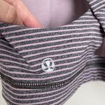 Lululemon Size 8 Pinstripe Cross Back Multicolor Sports Bra Workout Athletic Photo 3
